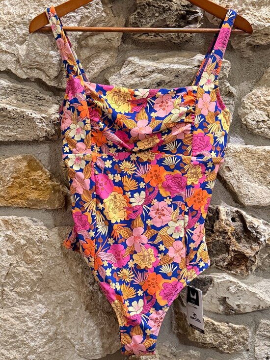 Rip Curl Other - Vibrant Floral Rip Curl One Piece Swimsuit sz L Full Support D/DD NWT